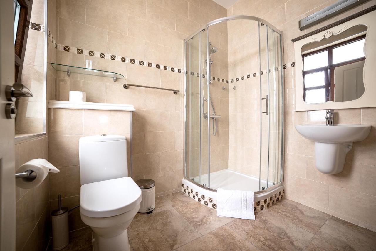 The Frontier Hotel Siret Экстерьер фото